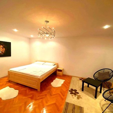 Arina'S Apartments Μπρασόβ Εξωτερικό φωτογραφία